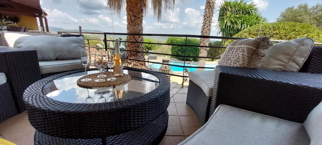 Beautiful Villa With A Stunning View Roujan المظهر الخارجي الصورة
