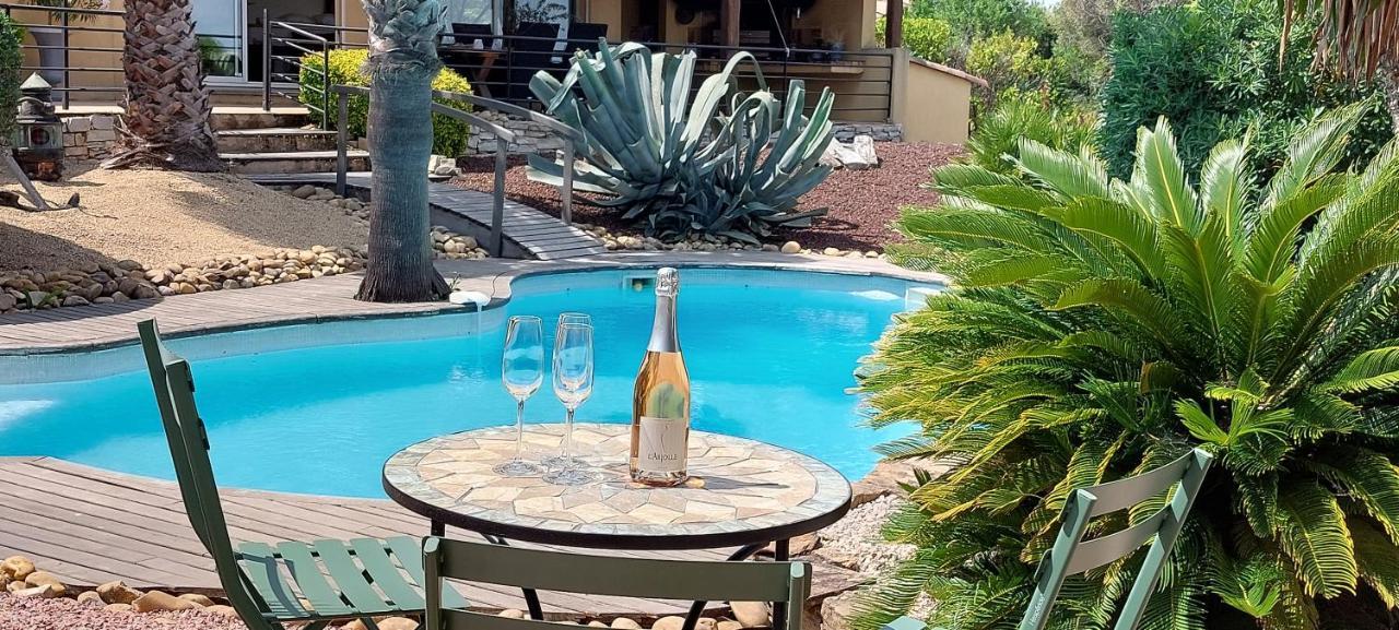 Beautiful Villa With A Stunning View Roujan المظهر الخارجي الصورة